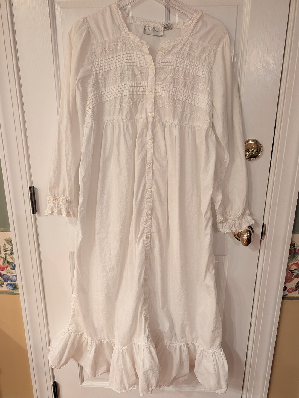 Vintage Cotton Rebecca Lynn White Button-Front Ruffle Long Sleeve Nightgown Sz S